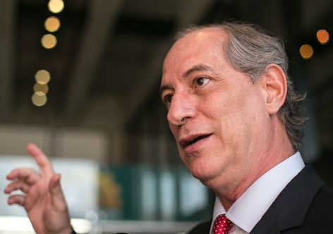 Ciro defende plebiscito para que o povo decida sobre Previd ncia