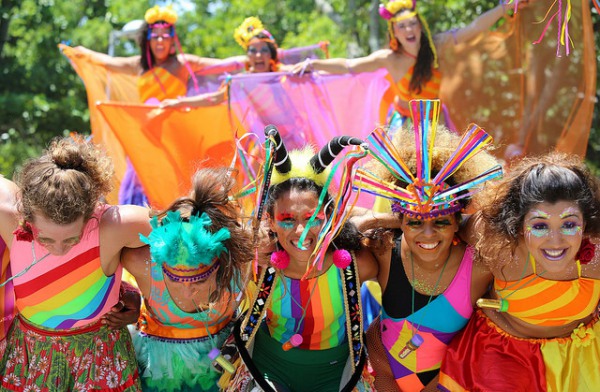 Carnaval politizado : r/brasil