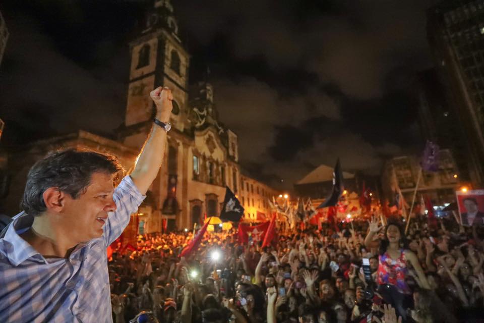 Empate entre Haddad e Bolsonaro acontece em uma cidade do país