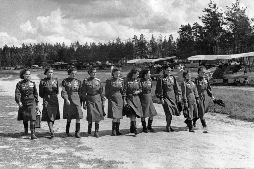 As mulheres da Segunda Guerra Mundial - Vermelho