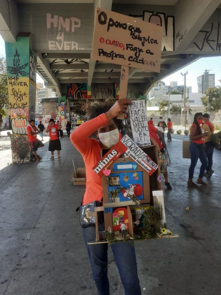 Moradores de rua protestam contra situação vivida durante a pandemia -  Vermelho