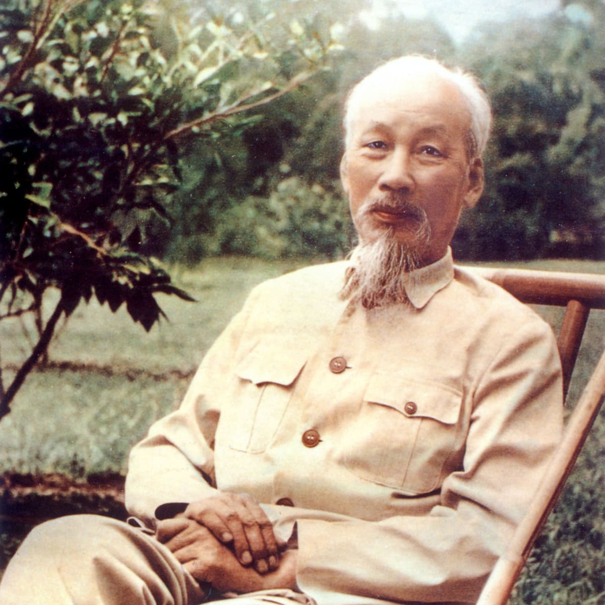 Ho Chi Minh, revolucionário exemplar do século XX - Vermelho