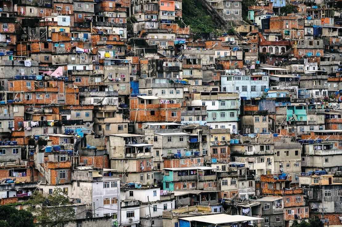 Casa própria para os mais pobres é política extinta, por Sergio Takemoto -  Vermelho