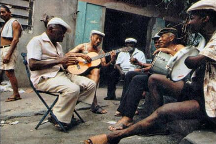 Lundun - A música no Brasil: LETRAS E NOMES - PAULO VANZOLINI