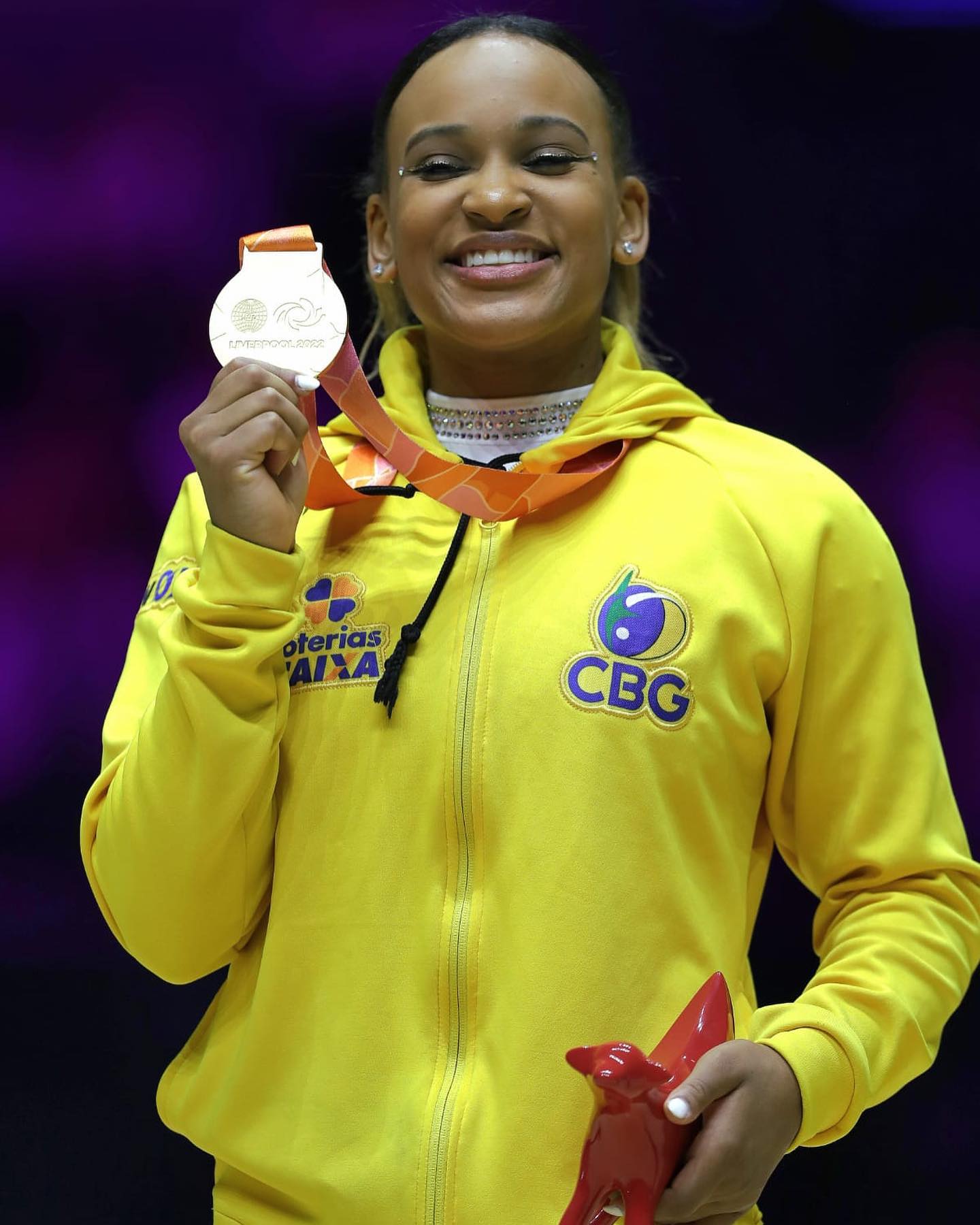 Para Rebeca Andrade, medalha de ouro mostra “do que o preto é capaz