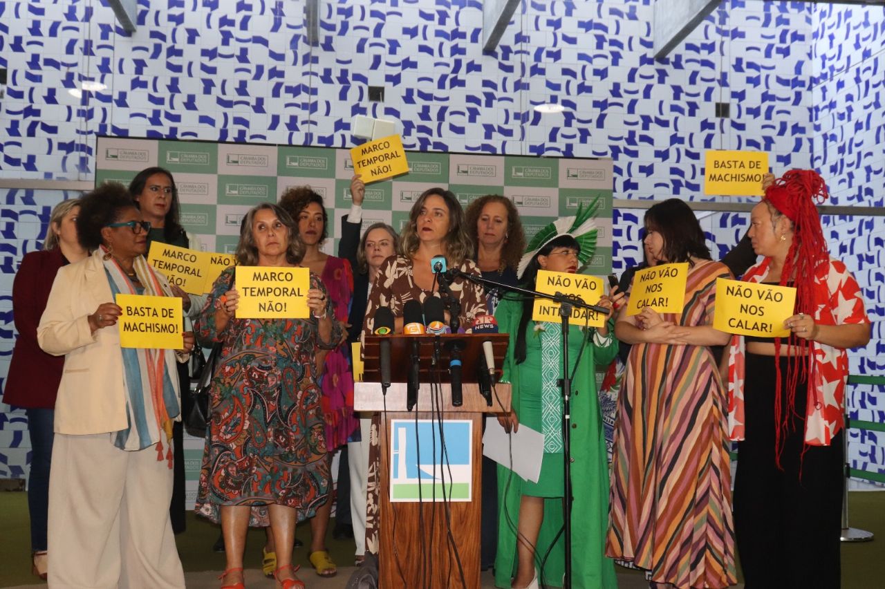 Manifesto – Bancada Feminista do PSOL