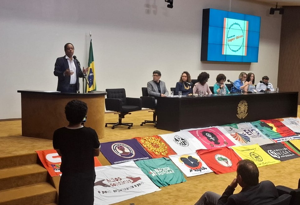 Lançada na Câmara, campanha pela taxação dos super-ricos vai para os estados