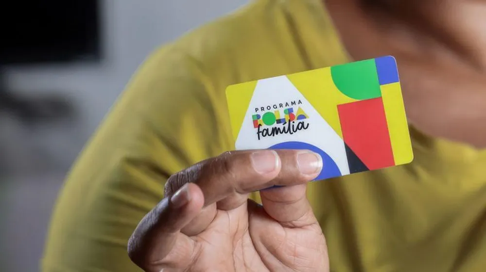 Foto ROBERTA ALINE MDS Bolsa Família reduz internações por álcool, drogas e suicídios, diz Fiocruz-radardasaude